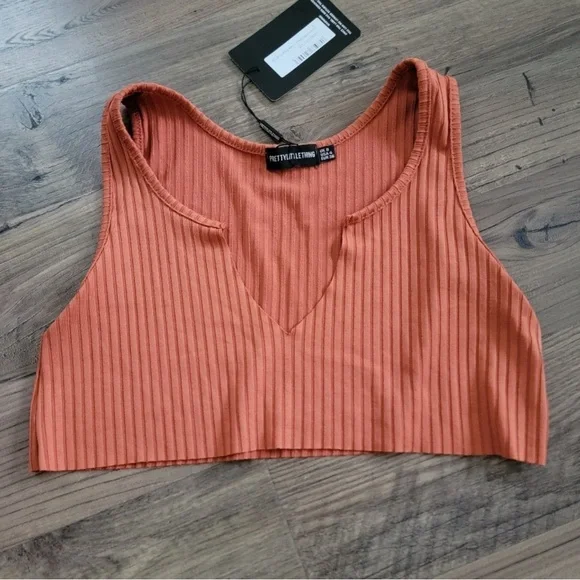 PrettyLittleThing Rust Ribbed Tank Top - Picture 2 of 6